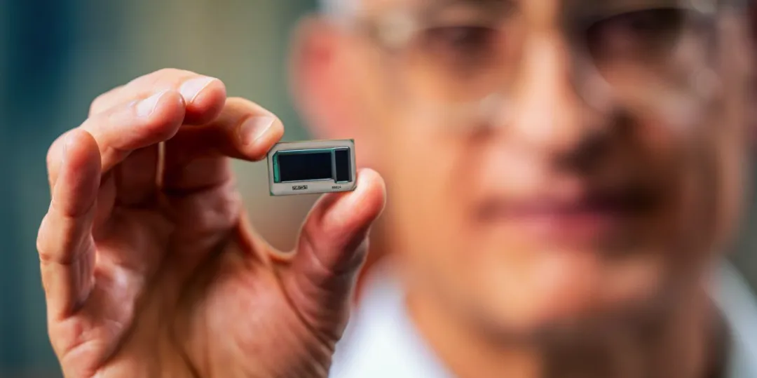 Intel Glass Substrate Packaging