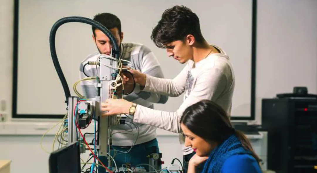 Intel Foundry Transitor and Packing
