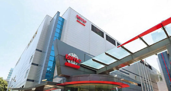TSMC Executive Probe After Joining Intel Amid 2nm Technology Concerns